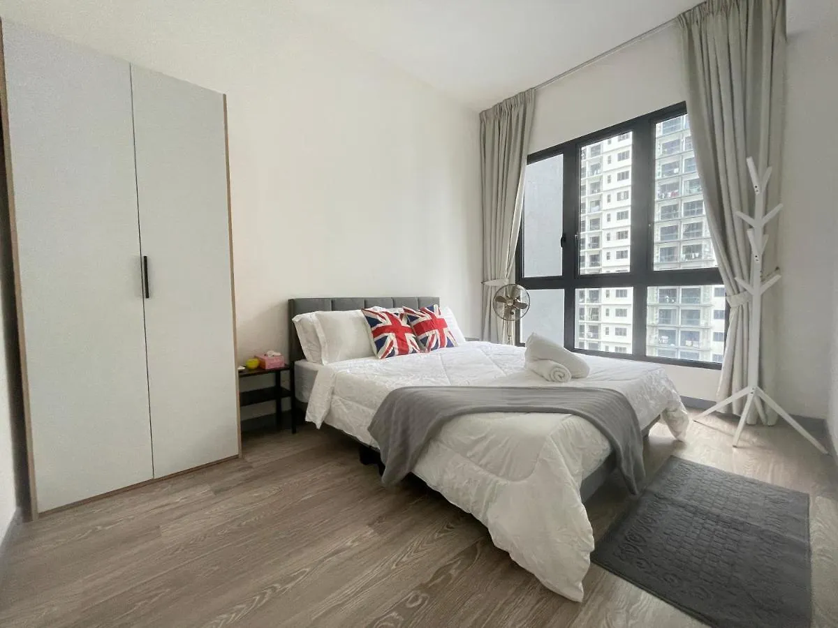 Local Living, Global Comfort 4 Pax Bangsar South contacts