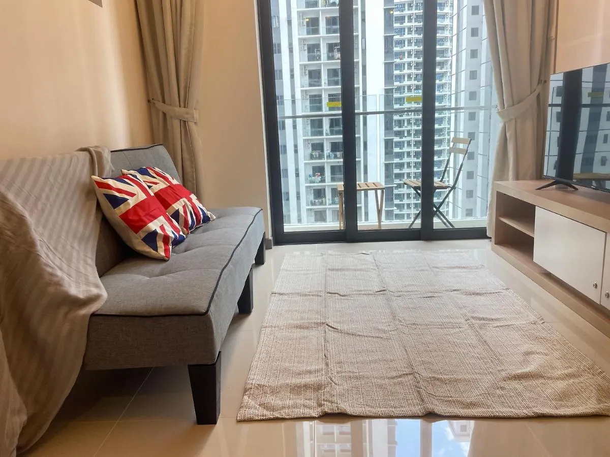 Local Living, Global Comfort 4 Pax Bangsar South Kuala Lumpur Apartment