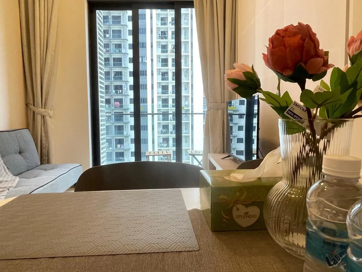 Local Living, Global Comfort 4 Pax Bangsar South Kuala Lumpur Apartment